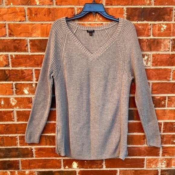 Torrid 0 Womens Gray Ribbed Zipper Hem Vneck Raglan Sleeve Sweater - Picture 8 of 8